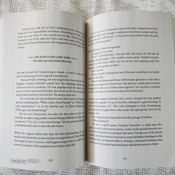 The Book Thief paper back novel - Picture 6 of 10